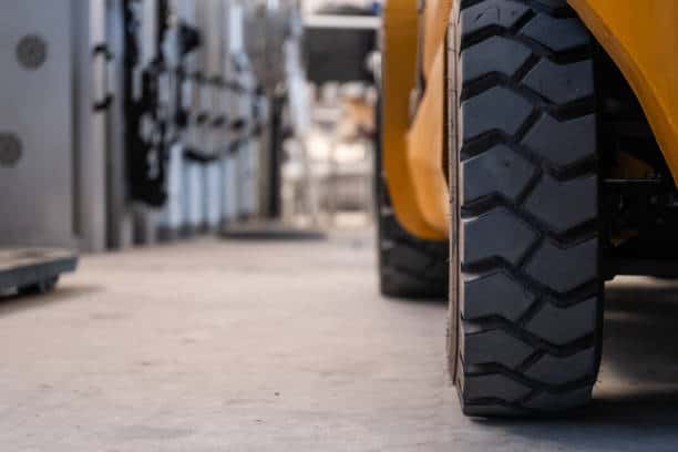 Rear Forklift Tires An Essential Component for Forklift