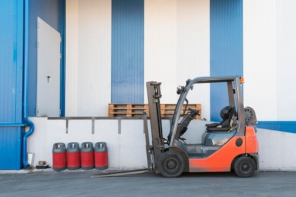 forklift Outdoors Benefit with Rough Terrain Forklift Tires
