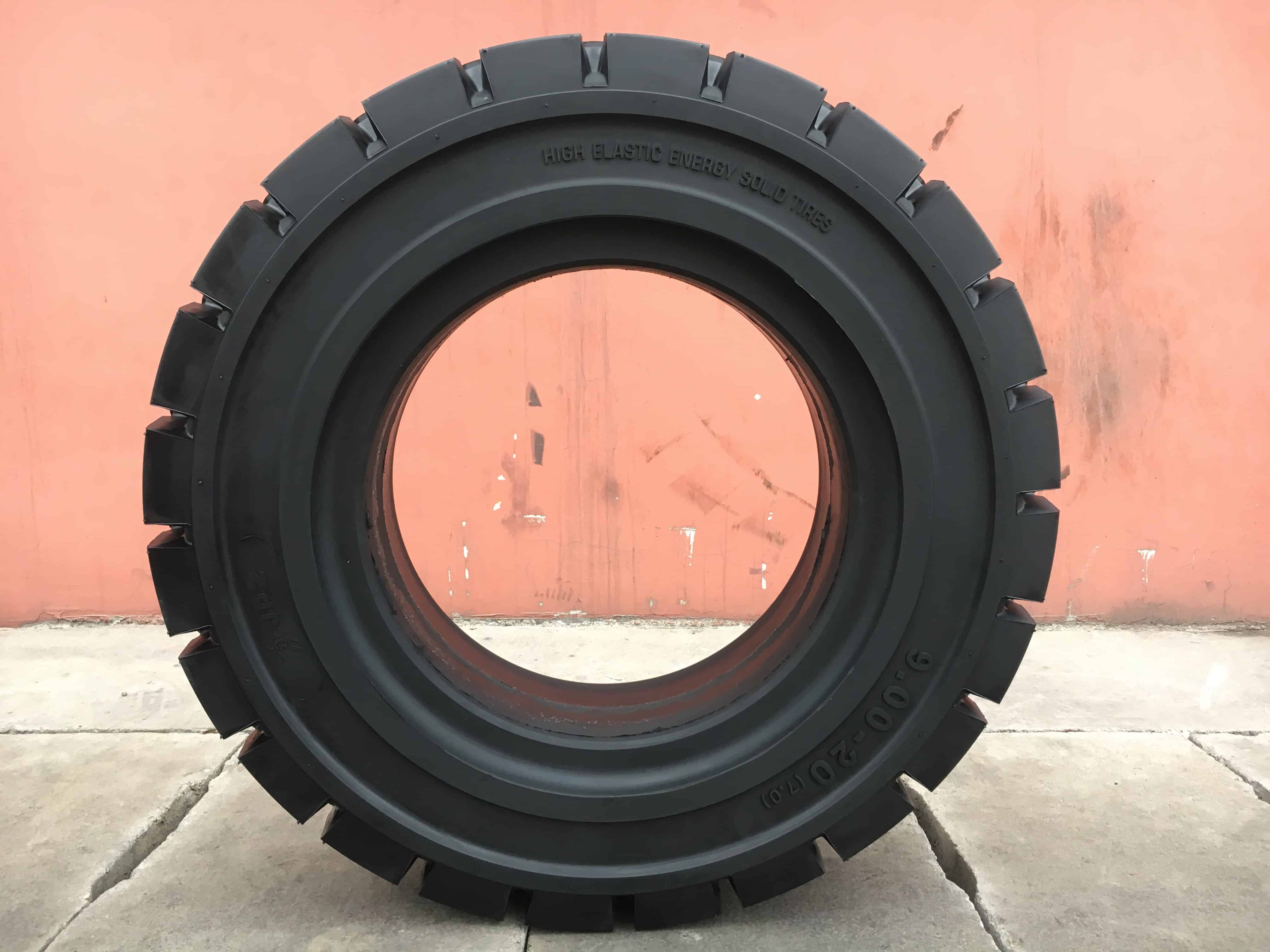 Solid truck wheels from Friendway